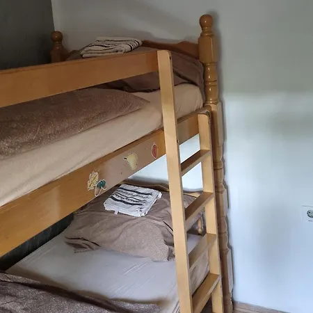 Vikendica Sara,devojacki Bunar Дом отдыха